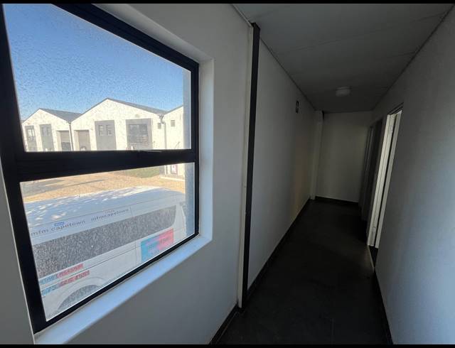 359M² WAREHOUSE TO LET IN RIVERGATE